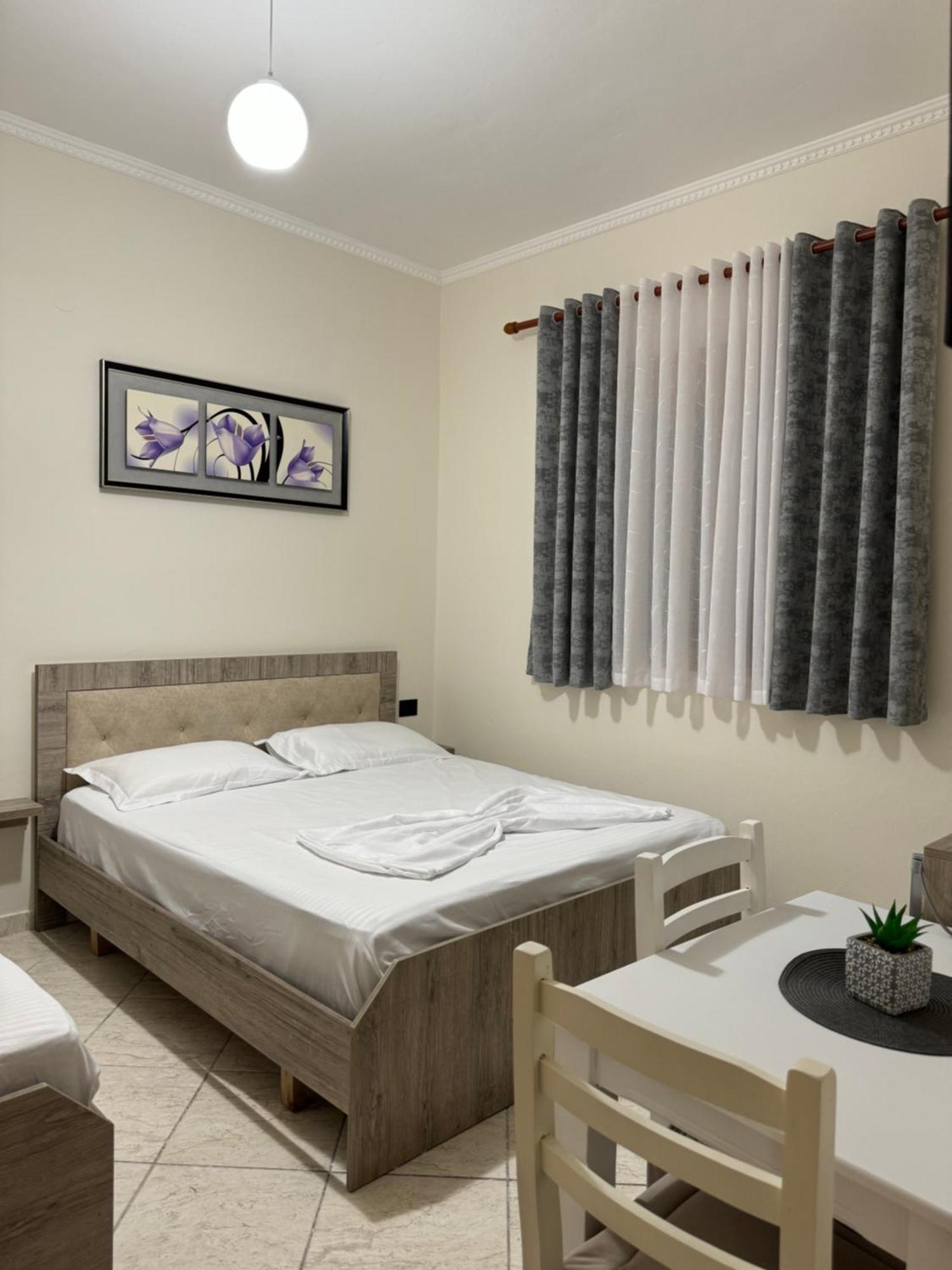 Vila Eljus Durres Luaran gambar
