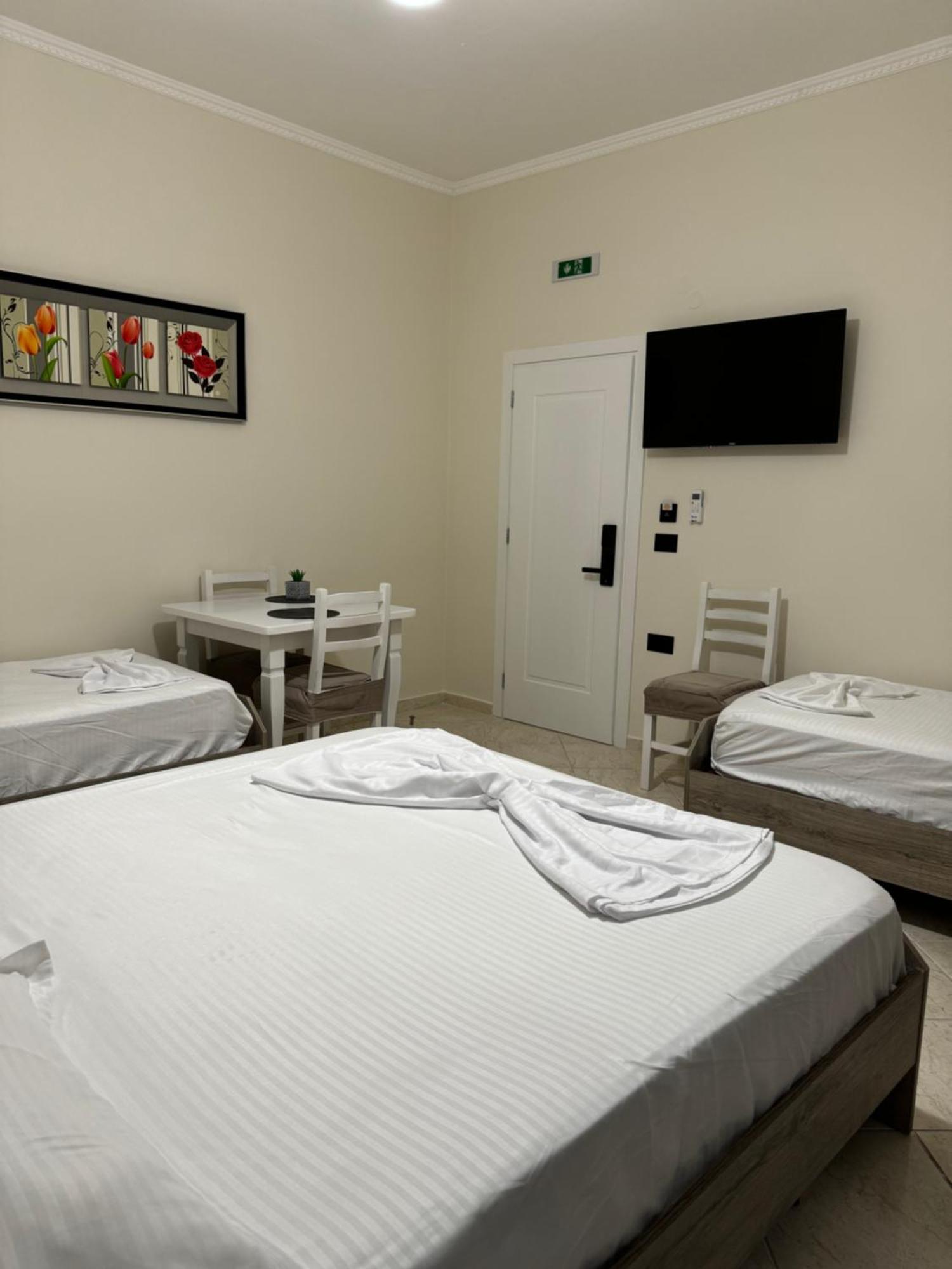 Vila Eljus Durres Luaran gambar