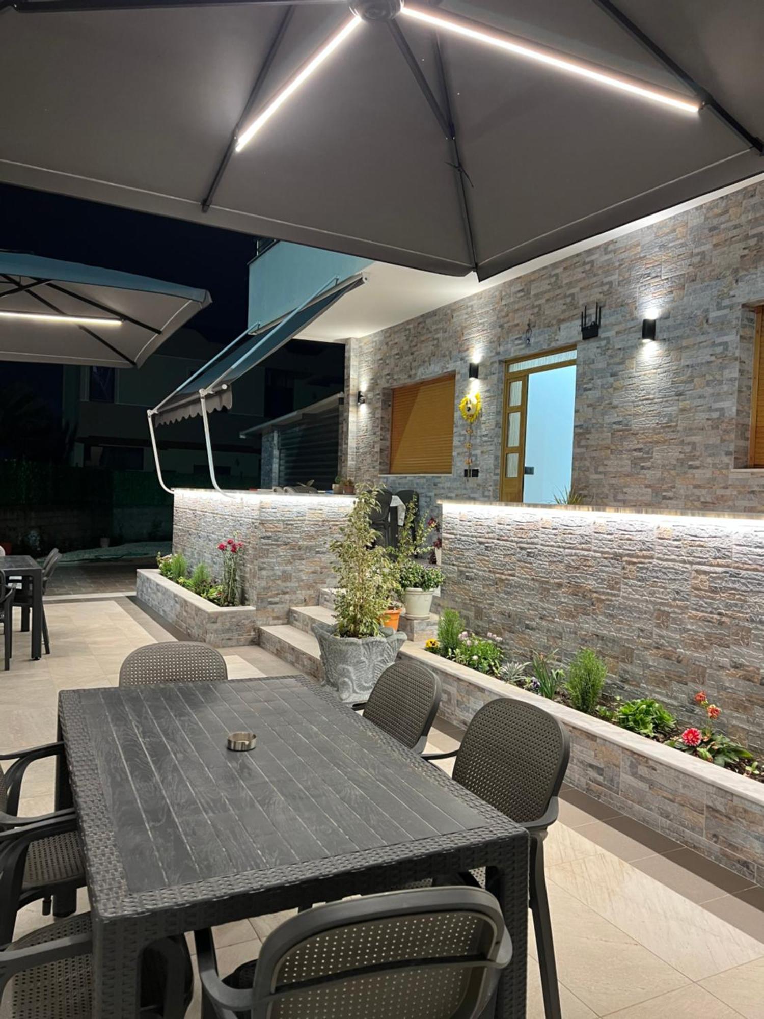 Vila Eljus Durres Luaran gambar