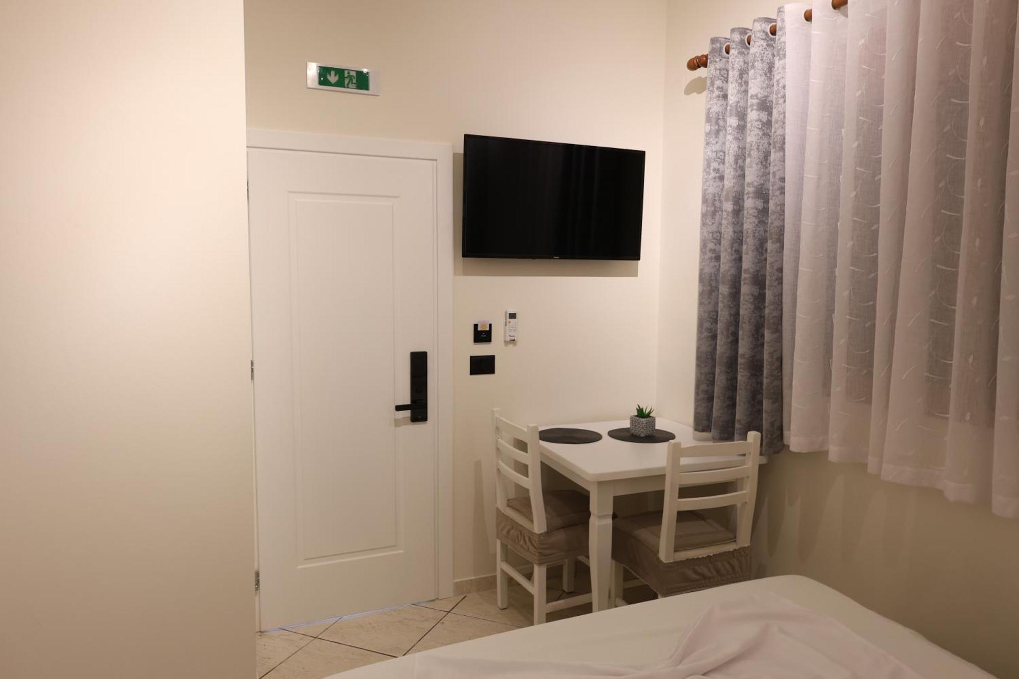 Vila Eljus Durres Luaran gambar