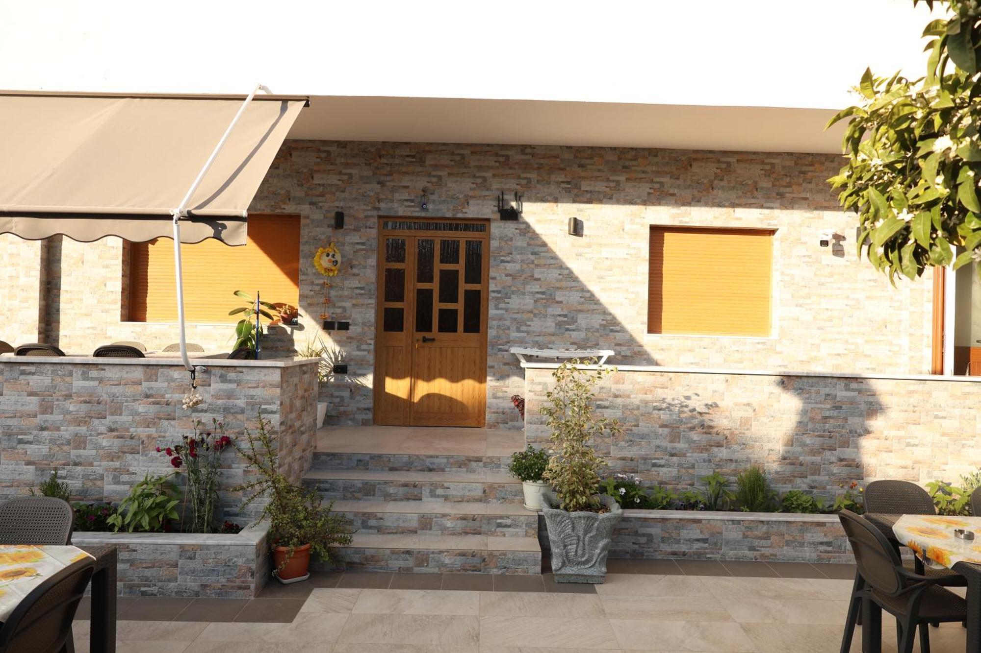 Vila Eljus Durres Luaran gambar