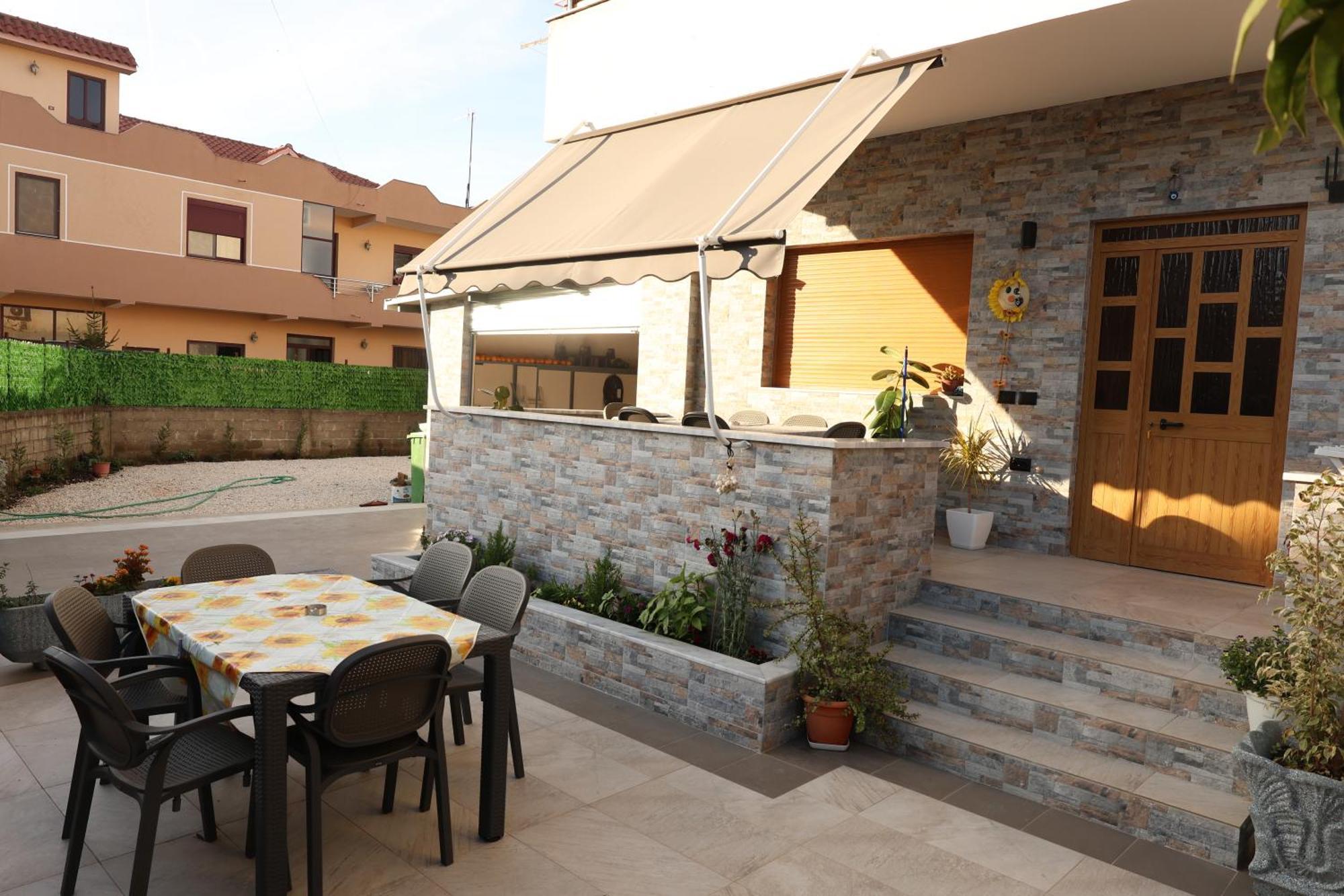 Vila Eljus Durres Luaran gambar