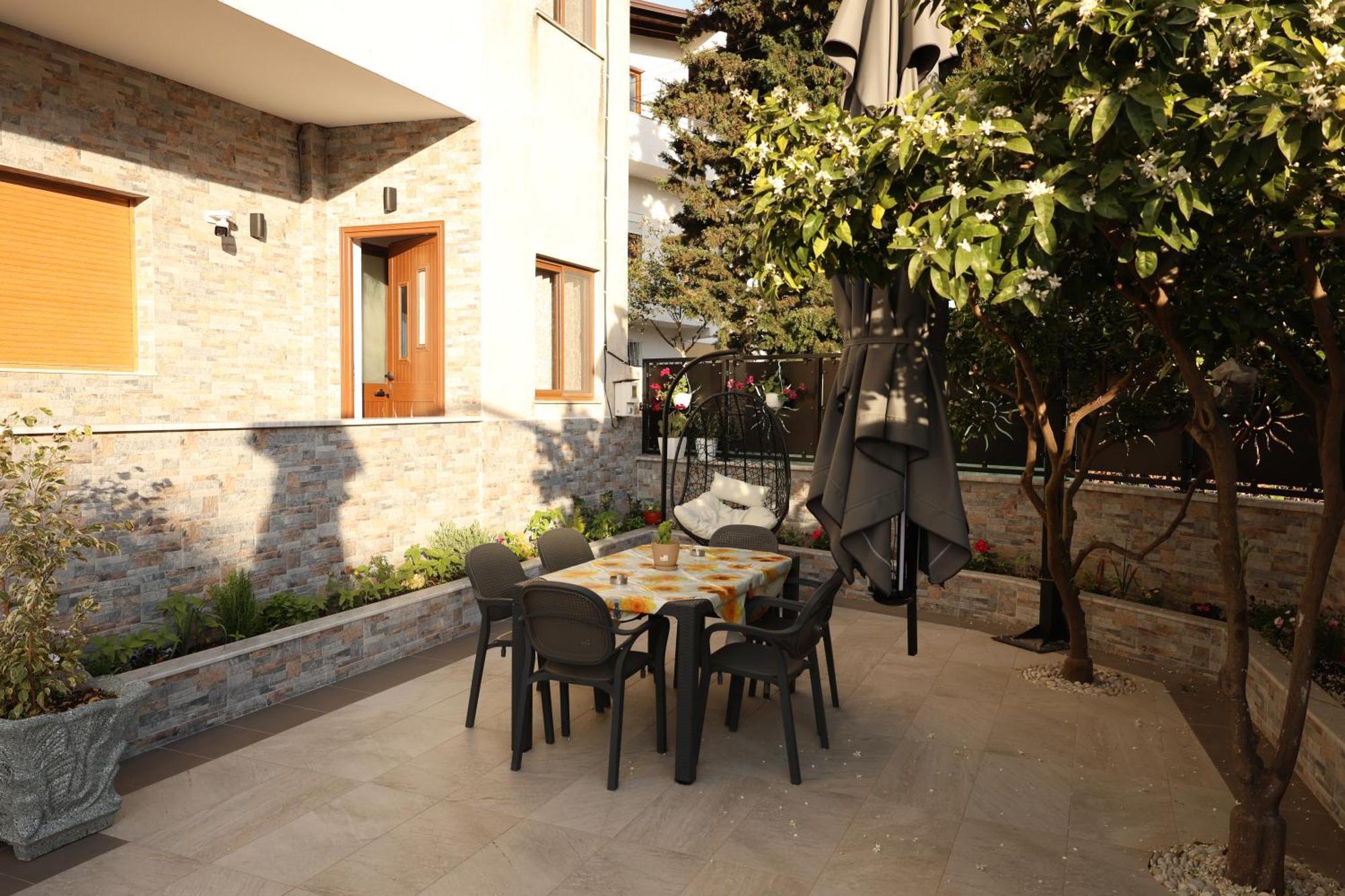 Vila Eljus Durres Luaran gambar